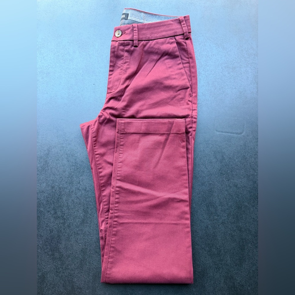 Express Men’s Hyper Stretch Slim Cargo Chino Pants – Burgundy – 29x32